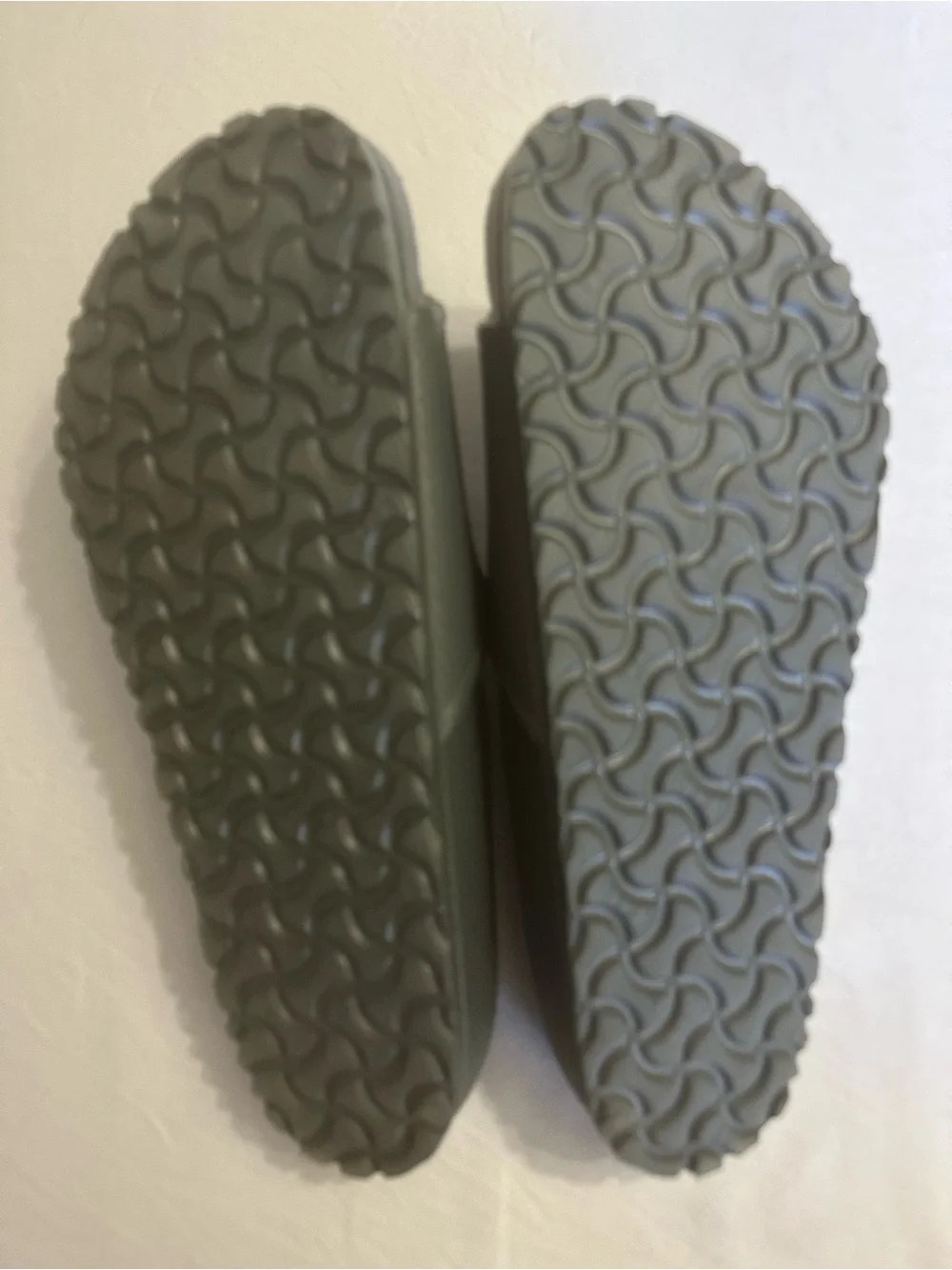 Birkenstock EVA Slide Sandals in Olive unisex size 43=12-12.5 USA sizing